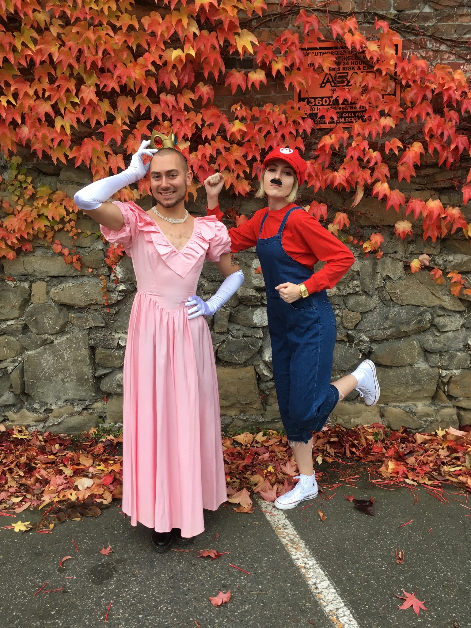 Princess Peach and Mario costumes, costumes for Halloween 2020