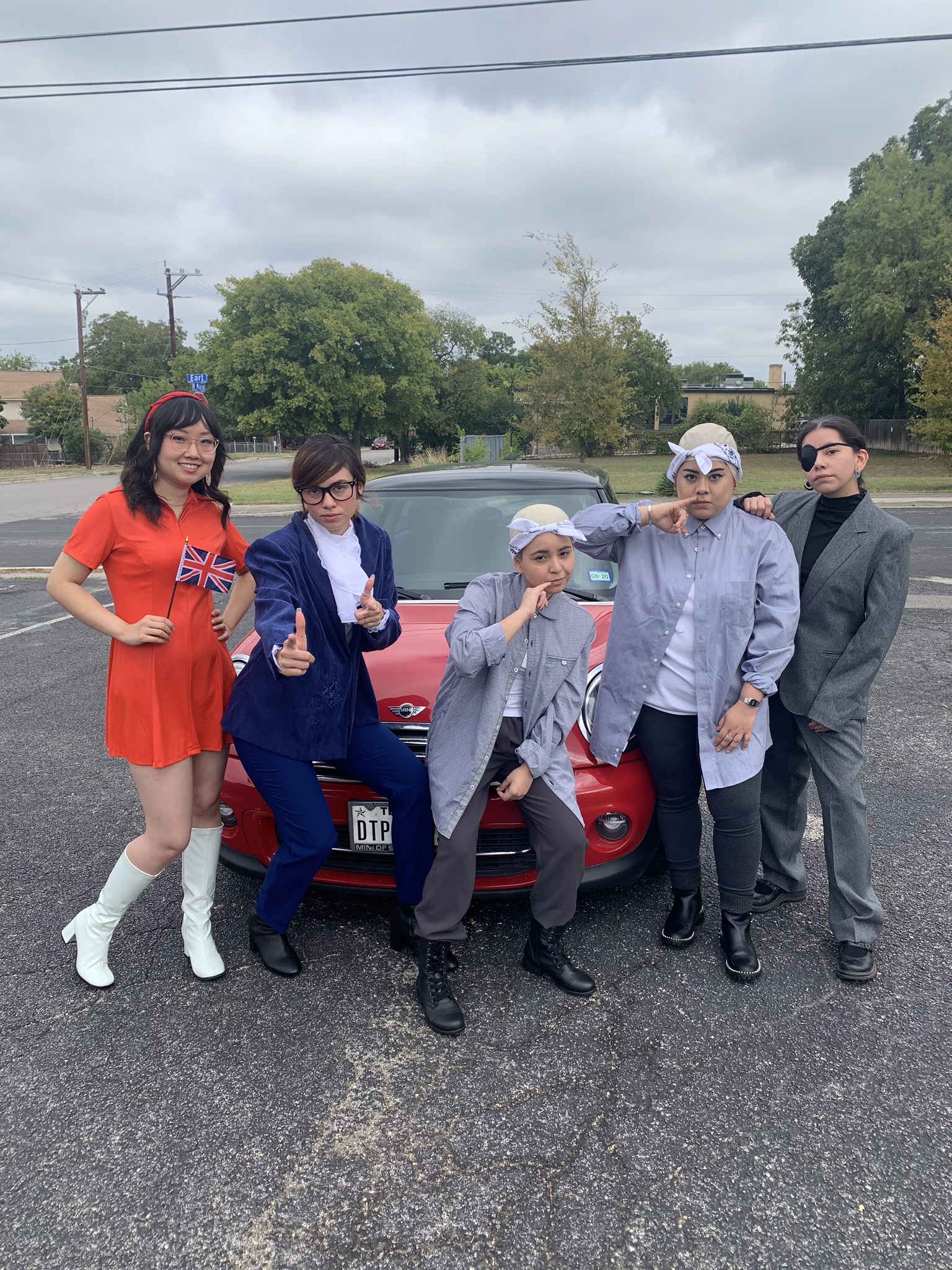 Austin Powers group costume, costumes for Halloween 2020