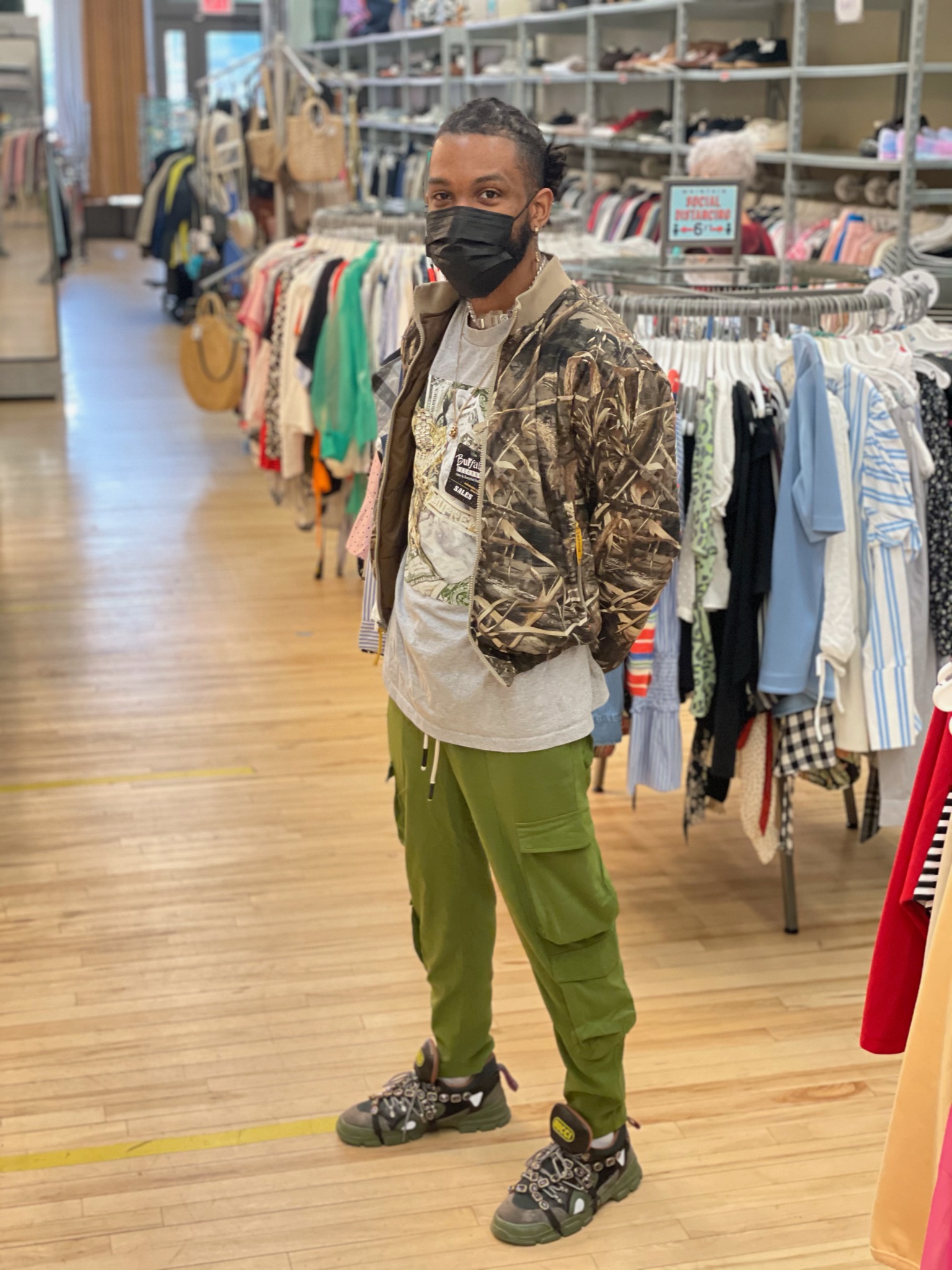 NY6 Realtree Jacket Gucci sneakers styled with olive cargo pants and camo jacket