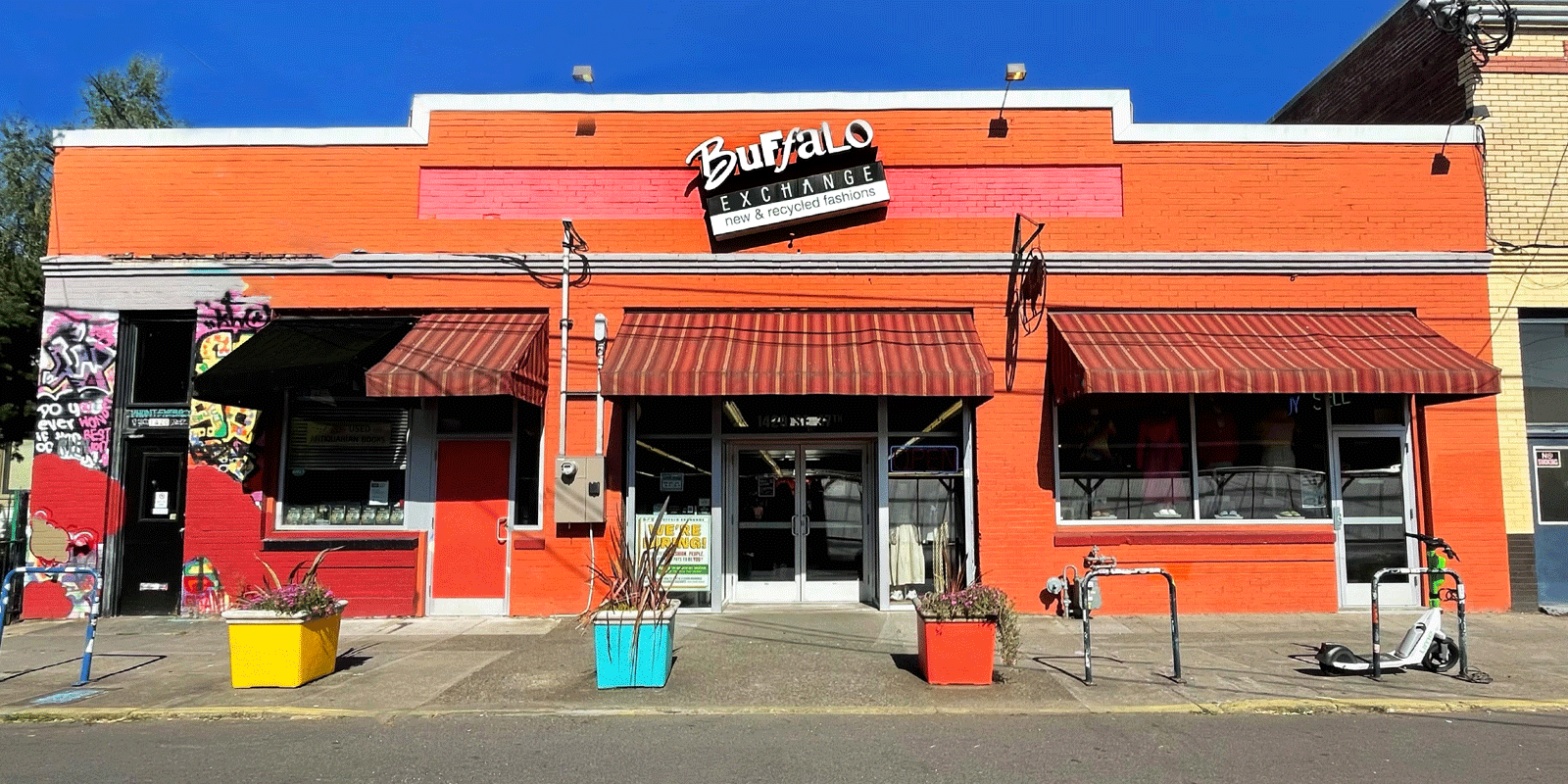 Exterior of Buffalo Exchange Portland, Hawthorne 