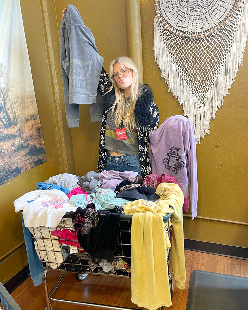 I'm An Expert on Selling at Buffalo Exchange: 5 Tips for Selling!