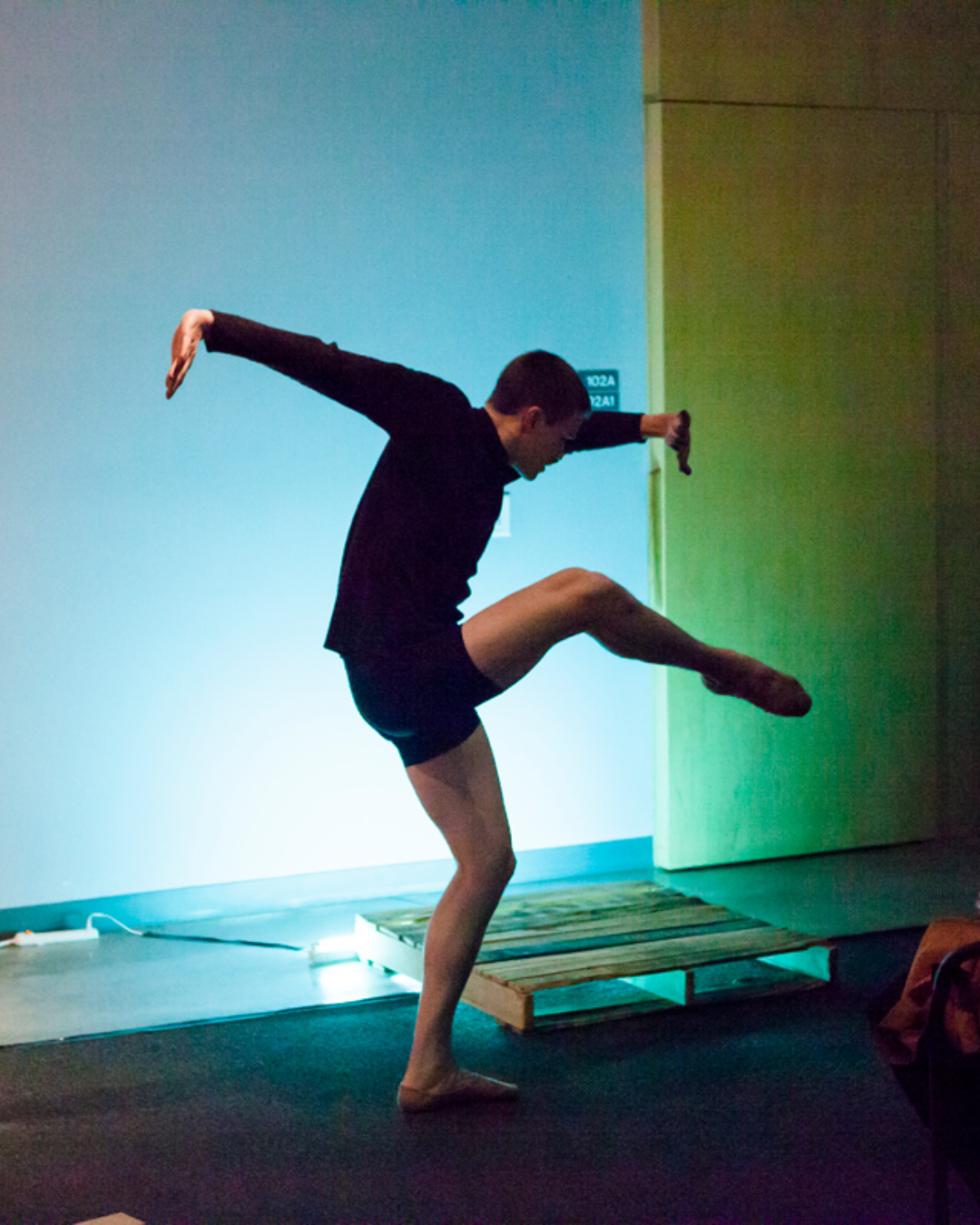 Buffalo Exchange HQ Arts Award winner Nathanael Meyers performing interpretive dance