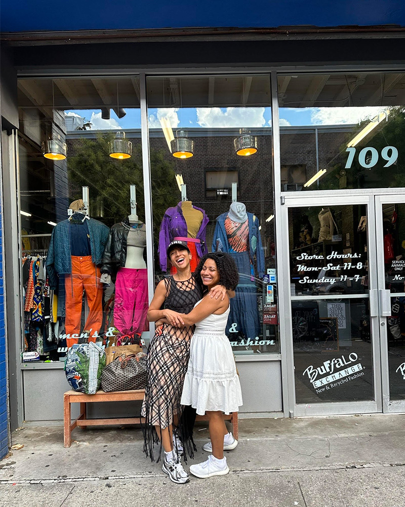 outsidebuffalobskirt Natasha outside buffalo exchange store